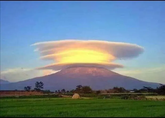 Agung イン